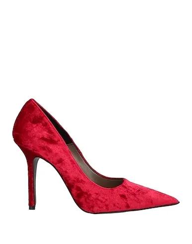 Red Chenille Pump