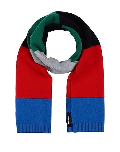 Red Knitted Scarves and foulards