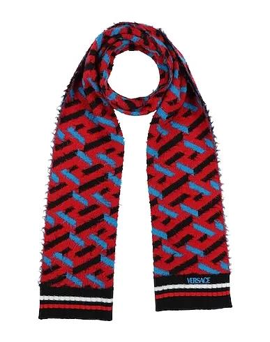 Red Knitted Scarves and foulards