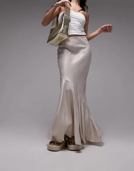 seamed detail maxi skirt in champagne