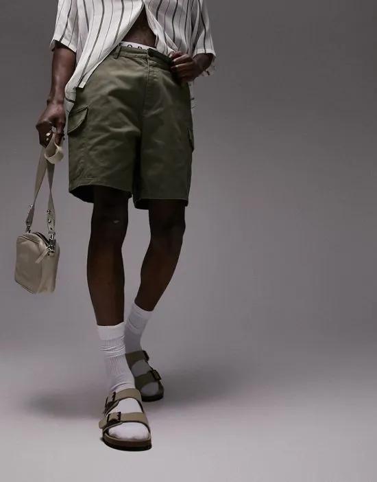 skinny cargo shorts in khaki