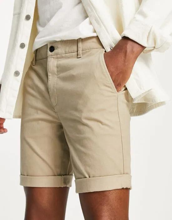 skinny chino short in stone