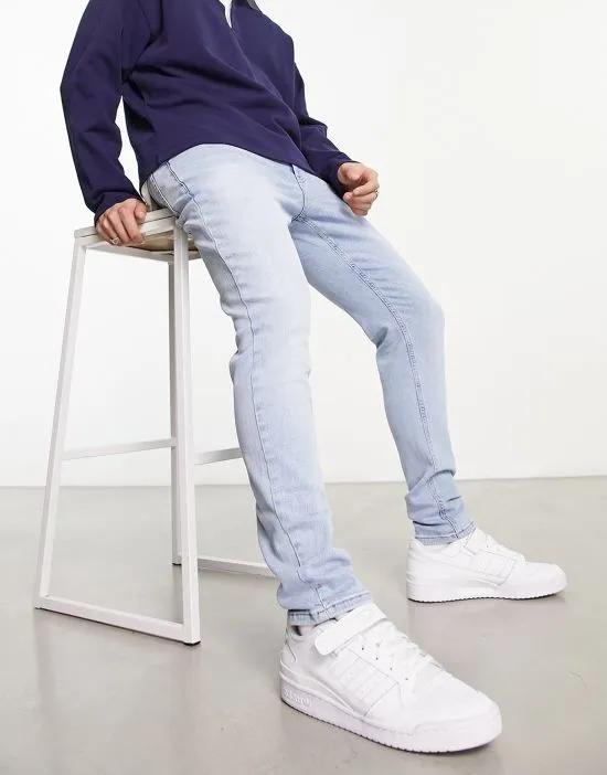 skinny jean in light wash blue