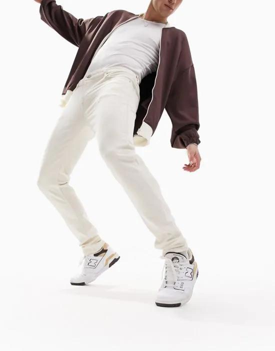 skinny jeans in ecru