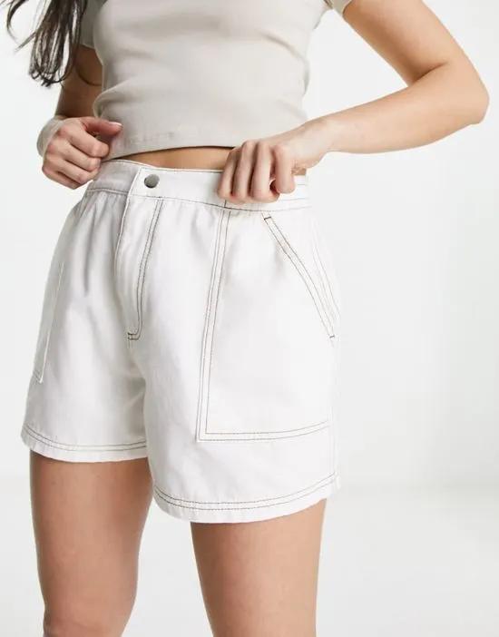 slim cargo shorts in ecru with contrast stitch