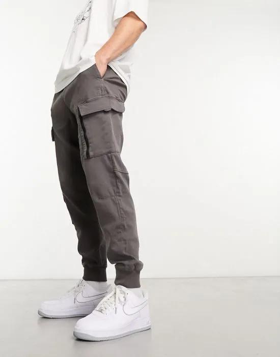 slim cargo sweatpants in gray