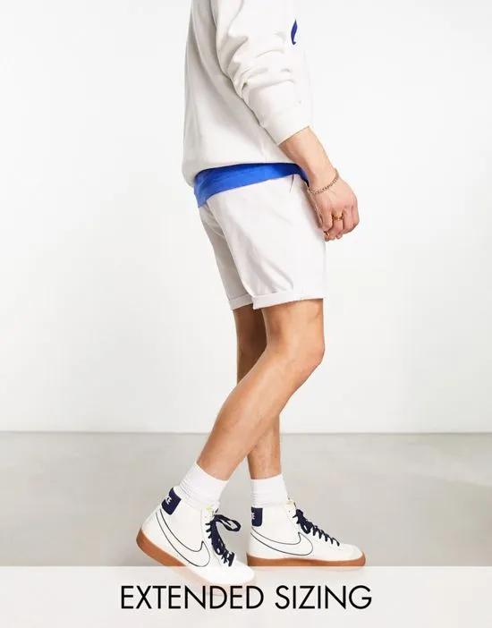 slim chino shorts in white