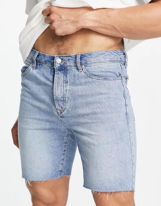 slim denim short in mid wash