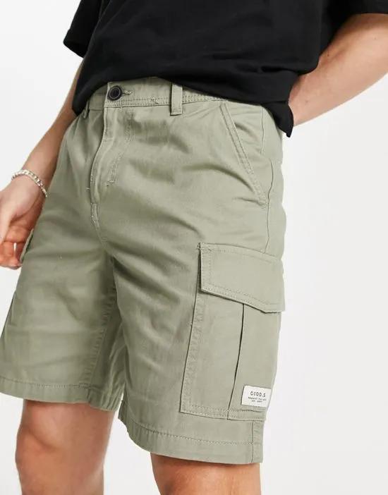 slim fit cargo shorts in khaki