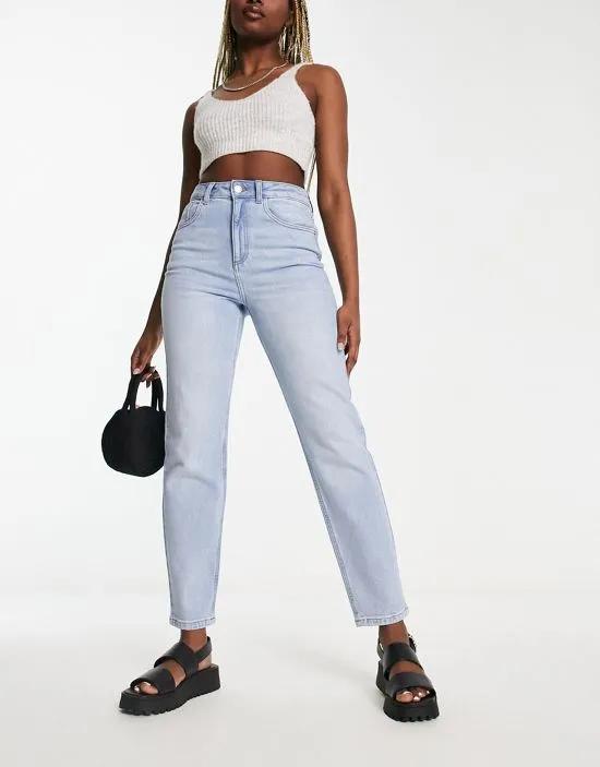 slim mom jeans in light blue