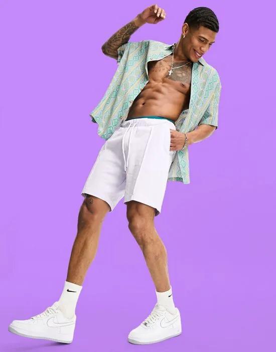 slim shorts in lilac pique