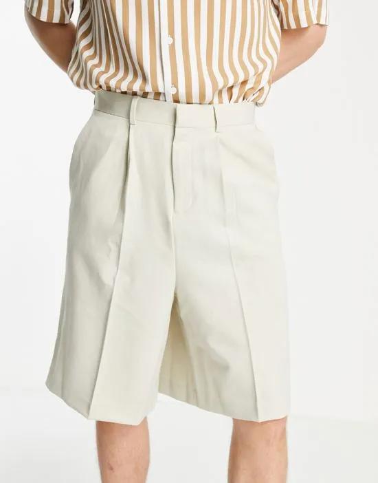 smart Bermuda shorts in cream