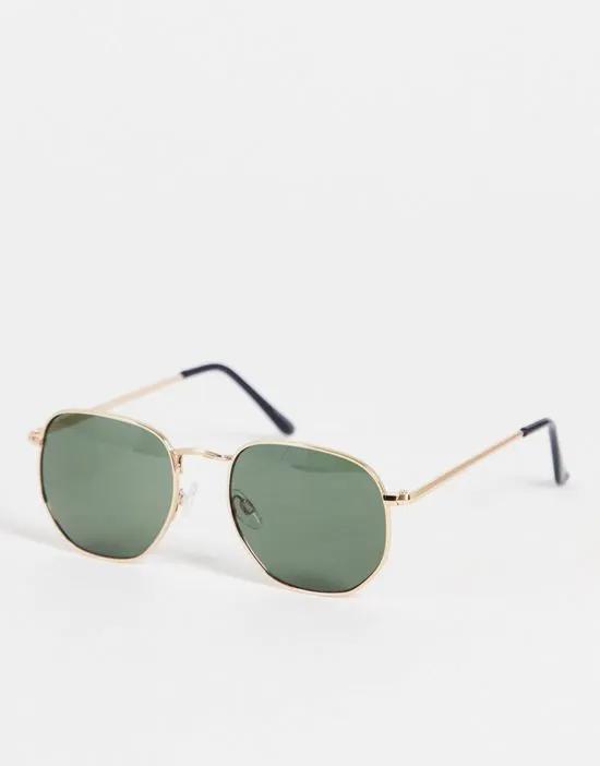 square sunglasses in gold