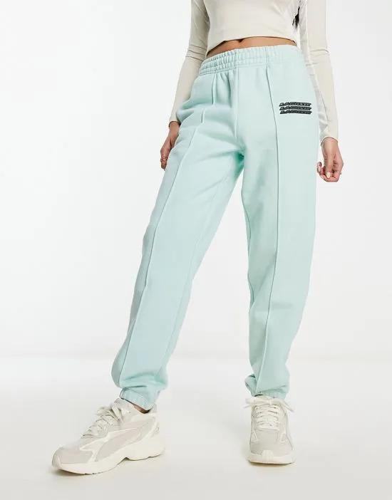 sweatpants in mint green