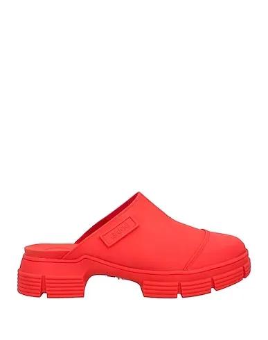 Tomato red Mules and clogs