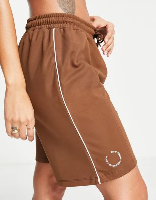 tricot longline shorts with logo branding in chocolate
