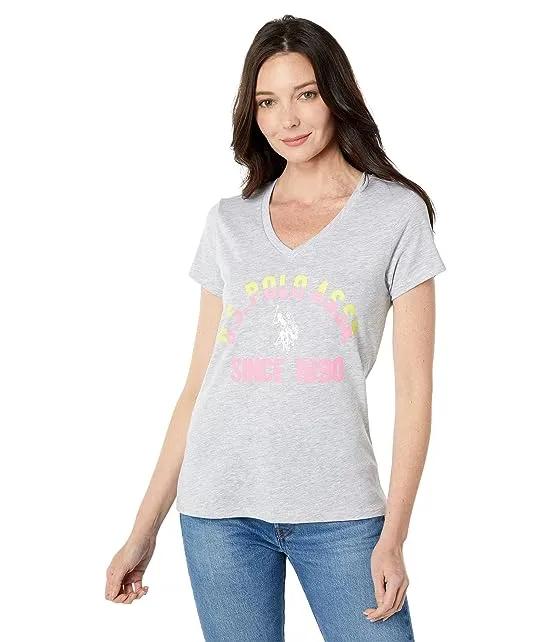 V-Neck Arched Pony Graphic Tee