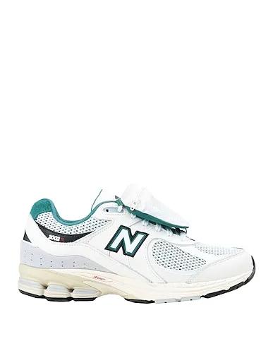 White Leather Sneakers 2002R
