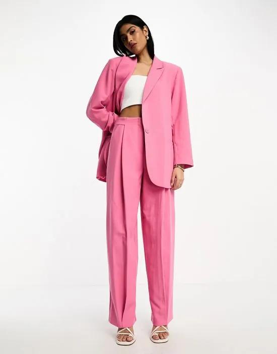 wide leg pants in pink