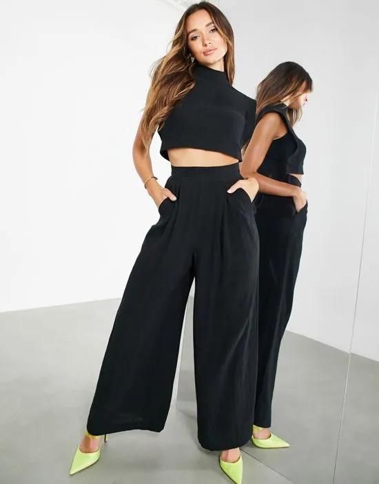 wide leg pants with stitch detail in black