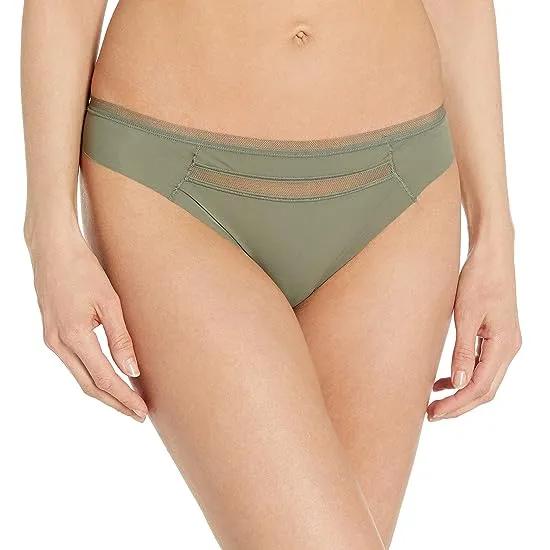 Women's Invisibles Line Thong-Panty