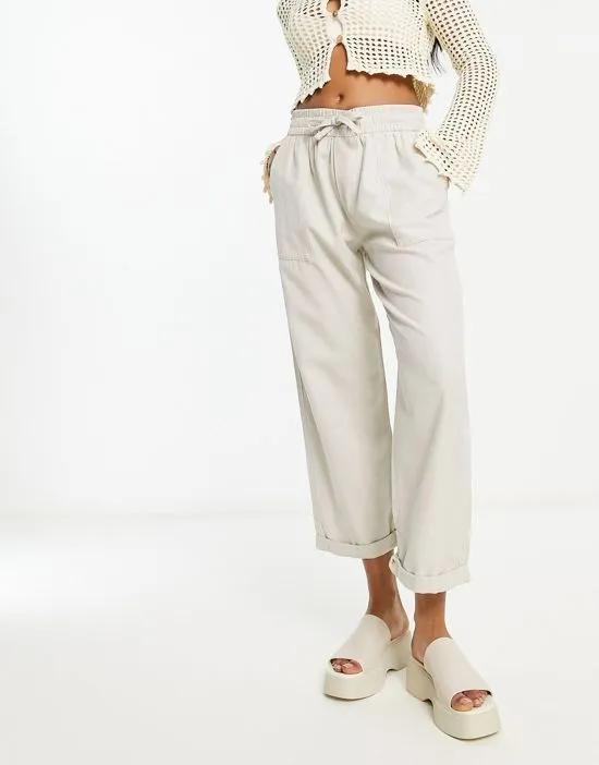 woven soft-touch sweatpants in gray