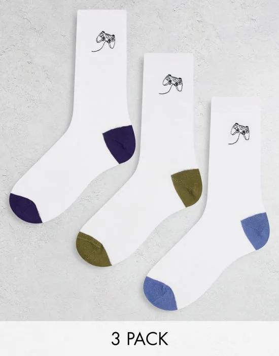 3 pack crew socks in white with gaming embroidery