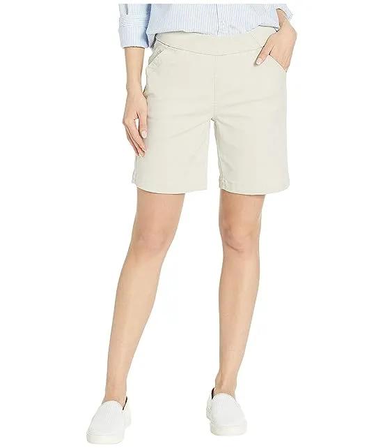 8" Gracie Pull-On Shorts in Twill