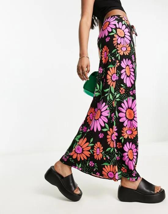 90s maxi skirt with tie waist detail in dark based orange floral