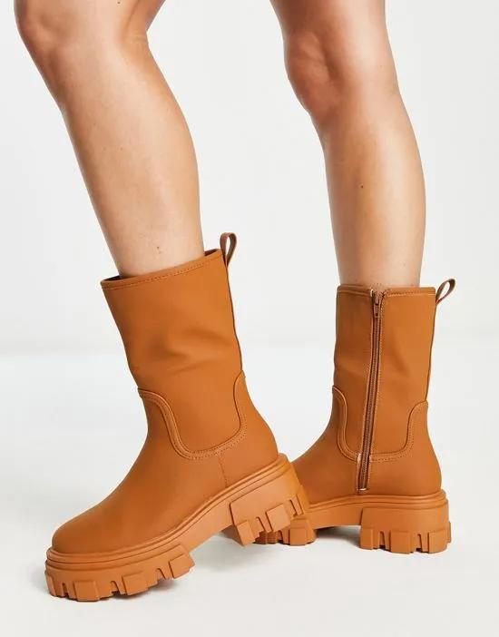 Acton chunky pull on boots in camel