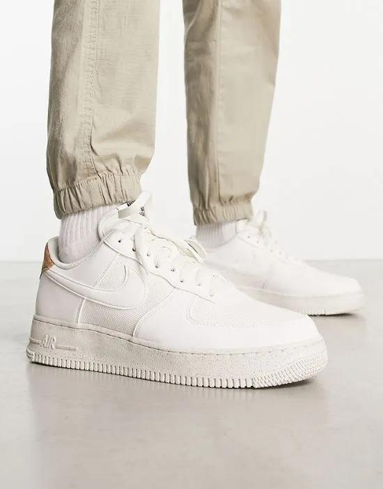 Air Force 1 '07 LV8 sneakers in stone