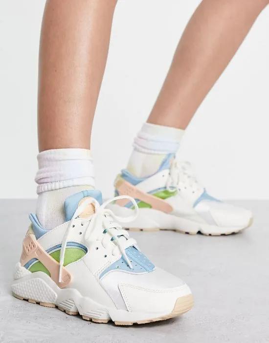 Air Huarache SE sneakers in white and multi