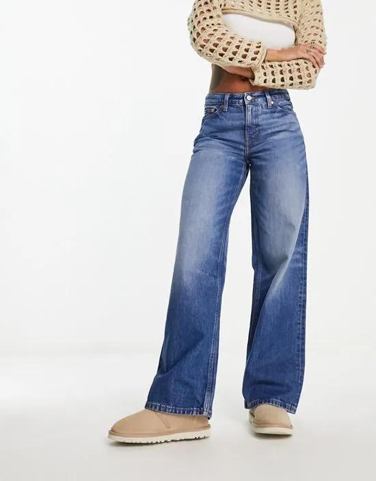 Ample low rise baggy jeans in novel blue