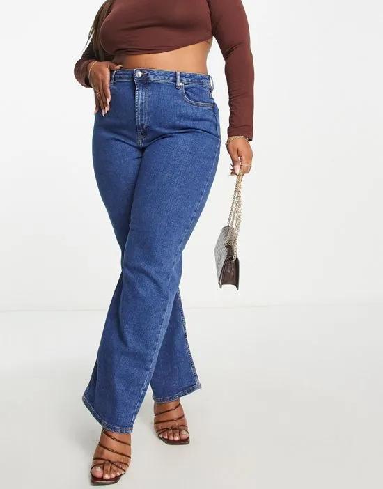 ASOS DESIGN Curve easy straight jeans in mid blue