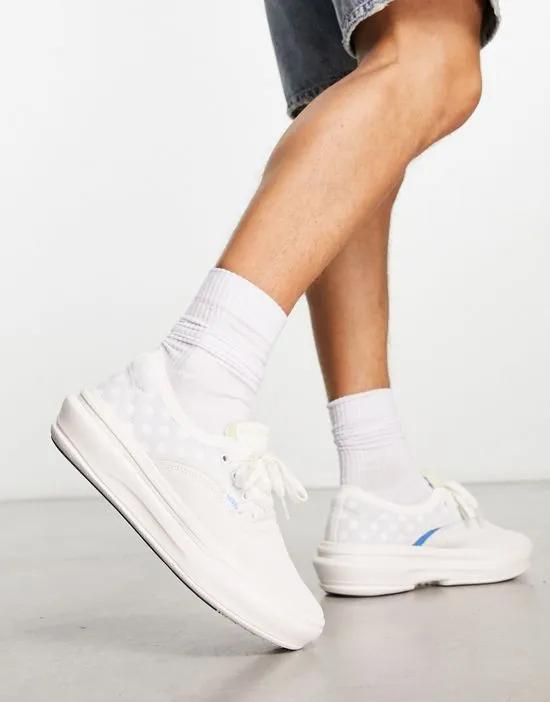 Authentic Overt CC sneakers in triple white