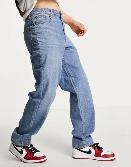 baggy jeans in vintage mid wash