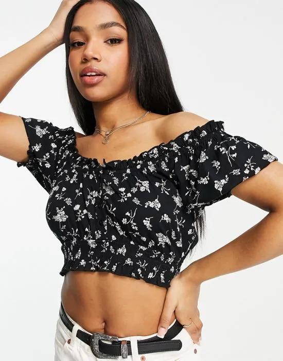 bardot crop top with buttons in mono floral