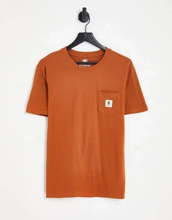 Basic Pocket t-shirt in brown