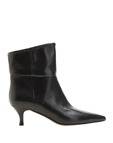 Black Leather Ankle boot LEATHER POINTY-TOE ANKLE BOOT
