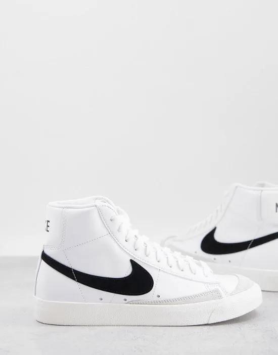 Blazer Mid '77 Vintage sneakers in white and black