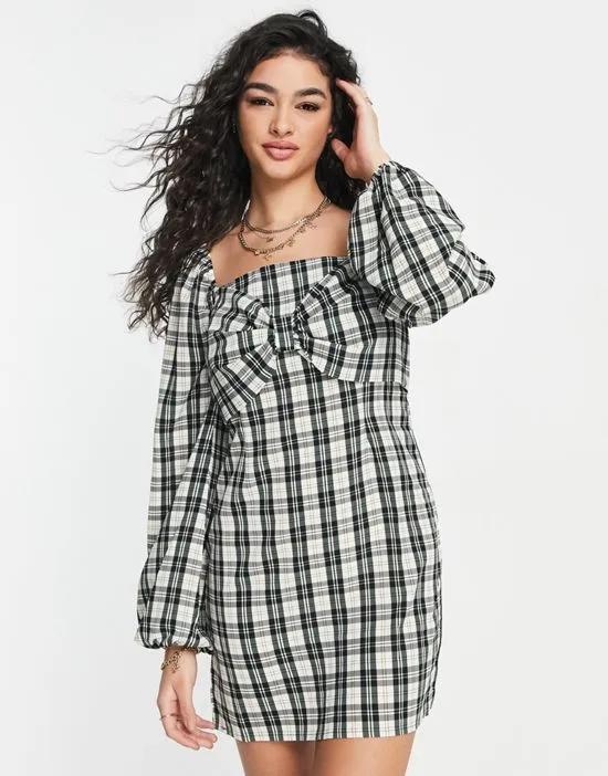 bow front balloon sleeve dress in check