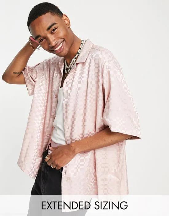 boxy oversized shirt in pink wavy jacquard