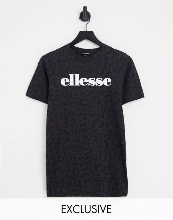 boyfriend T-shirt in leopard print logo in black