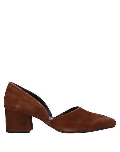 Brown Leather Pump