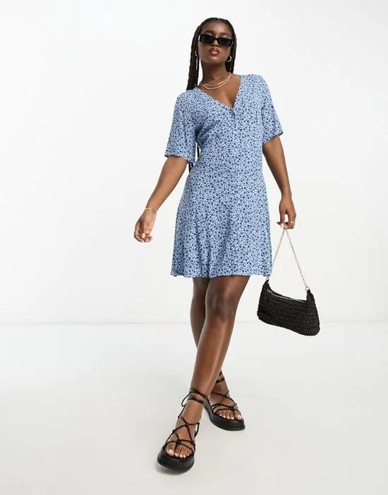 button up mini dress in meadow blue floral