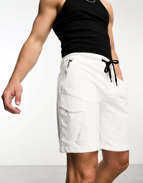 cargo jersey shorts in white