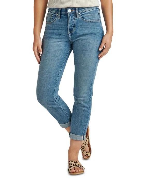 Carter Mid Rise Cropped Girlfriend Jeans in Mid Vintage