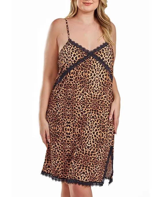 Chiya Plus Size Leopard Chemise with Lace Trim and Front Lace Slit