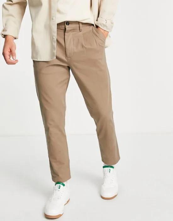 cigarette fit chinos in light brown