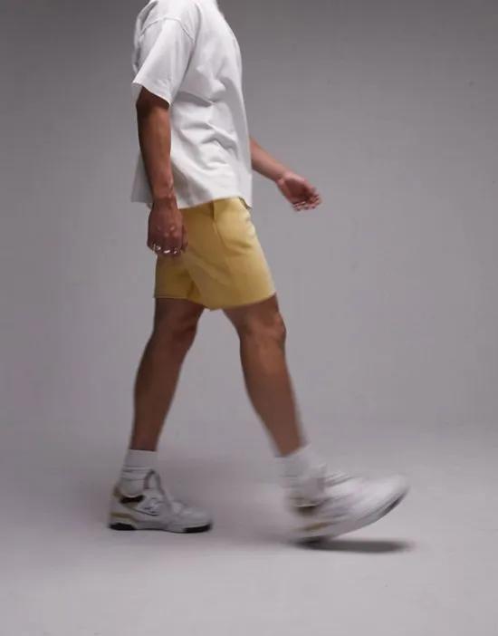 classic shorts in yellow